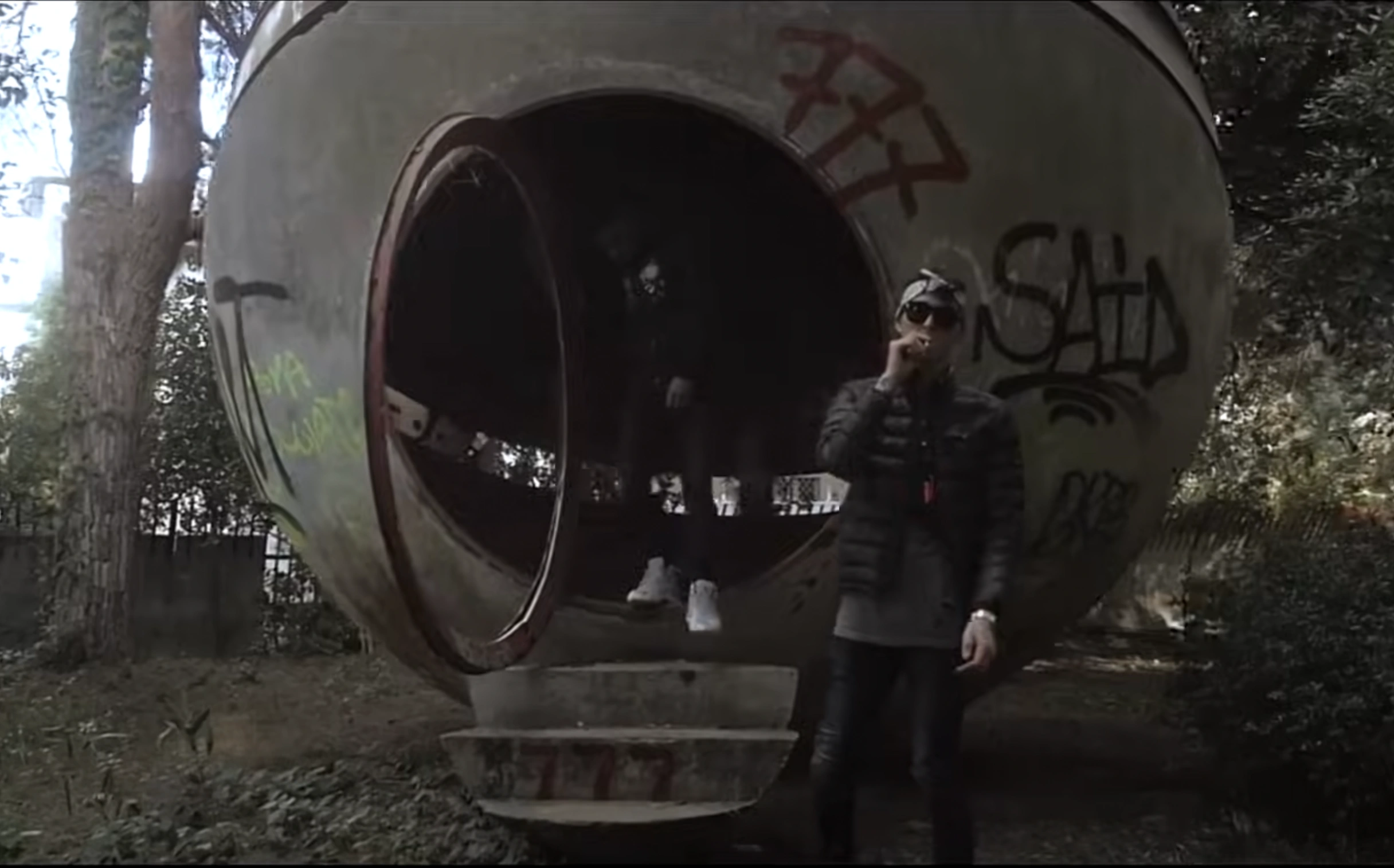 Frame del video della Dark Polo Gang per la canzone Dark Boy (Prod. by Sick Luke &amp; Nino B), per la regia di Tommy Antonini.