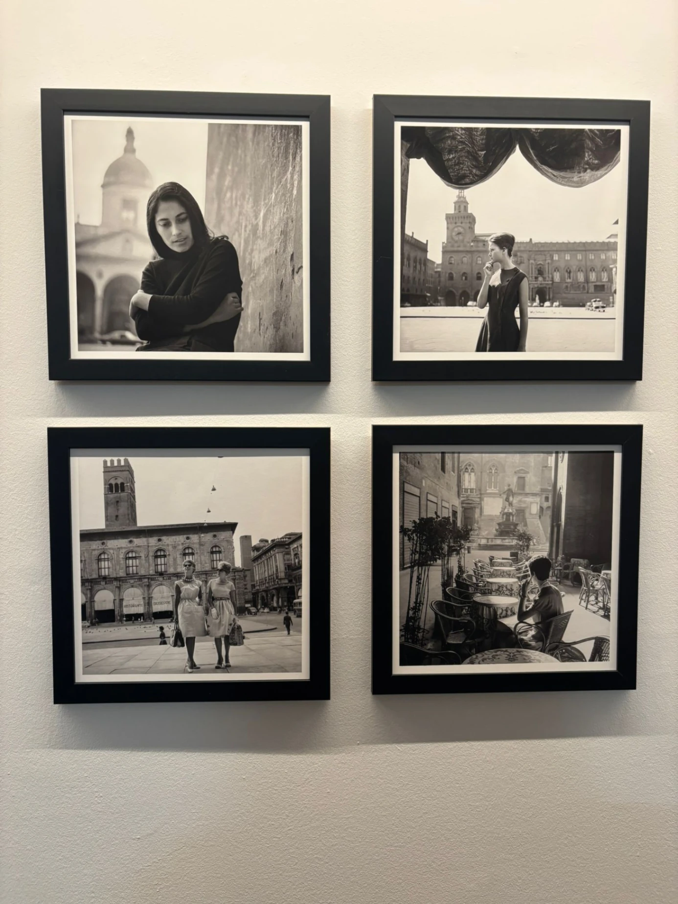 Alcuni degli scatti di Antonio Masotti, esposti nella mostra "Le bolognesi", nella Galleria Modernissimo.